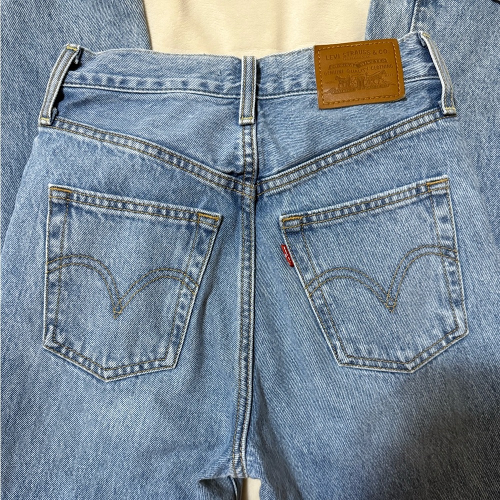 Levi’s Ribcage Wide Leg Jeans - Picture 3 of 4